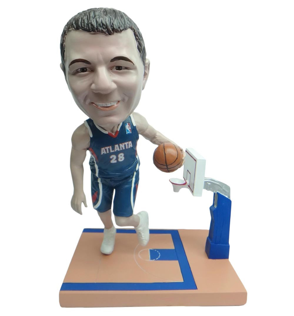 Atlanta Hawks Driving Towards The Basket