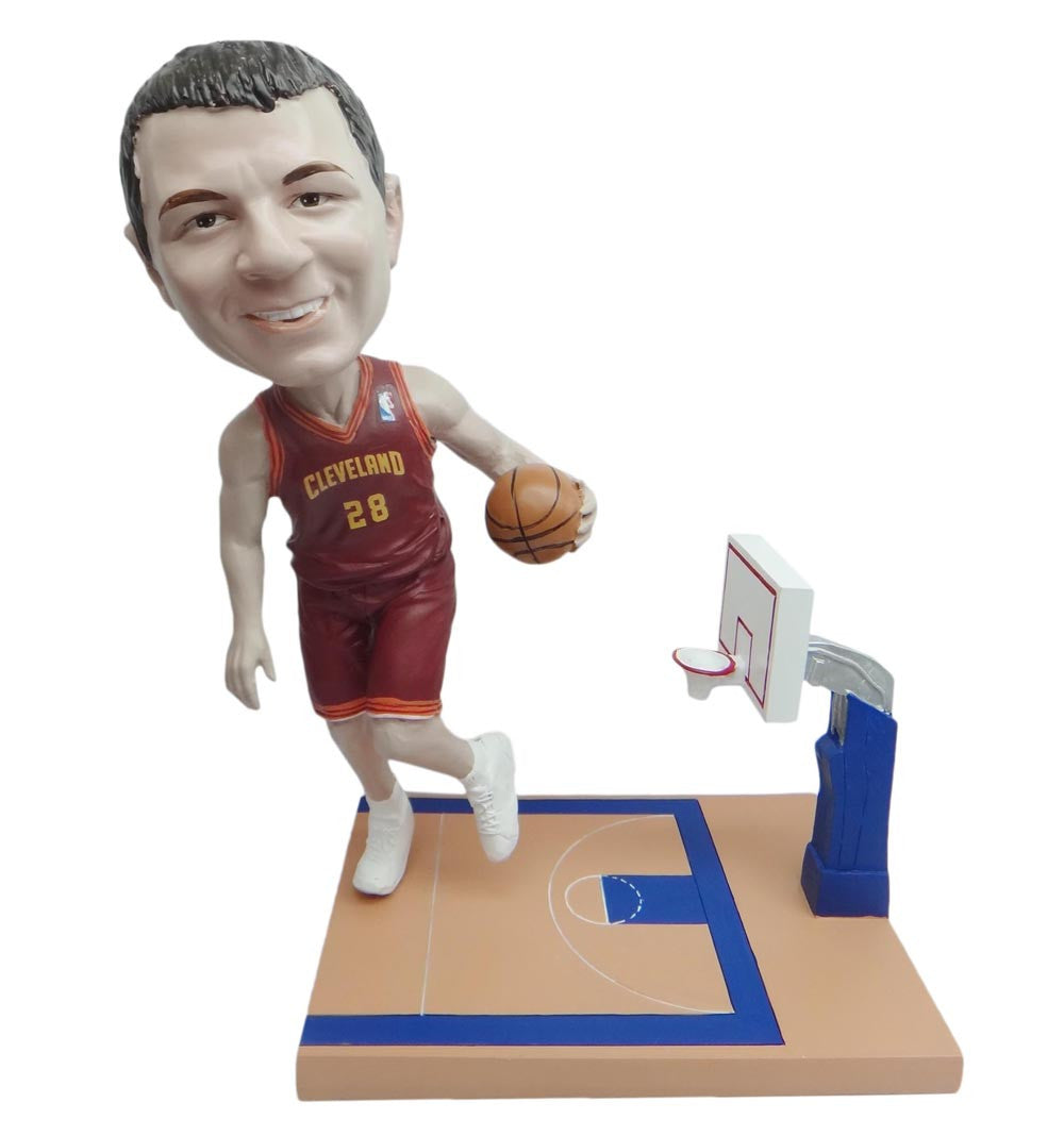 Cleveland Cavaliers Driving Towards The Basket