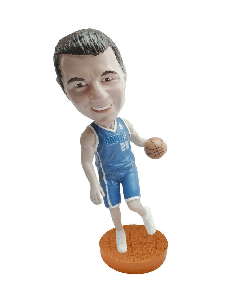 Dallas Mavericks Driving Towards The Net Standard Base